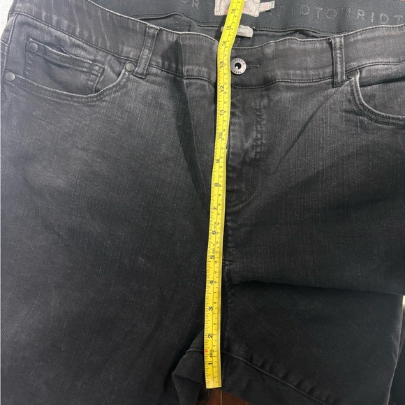 Torrid Bombshell Skinny Jeans Black Wash Size 24R Premium Stretch - Picture 8 of 11